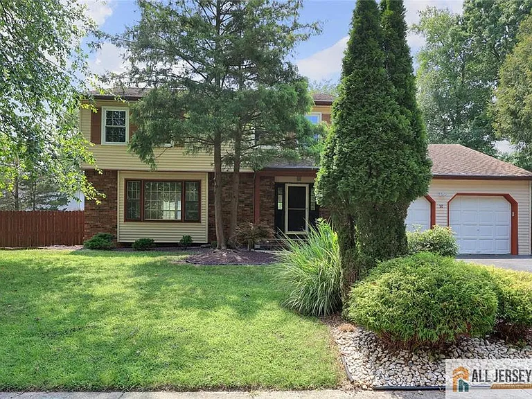 North Brunswick, New Jersey:
$700,000 Purchase
Residential