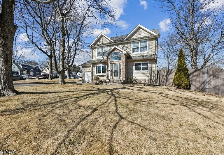 Union, New Jersey:
$790,000 Purchase
Residential