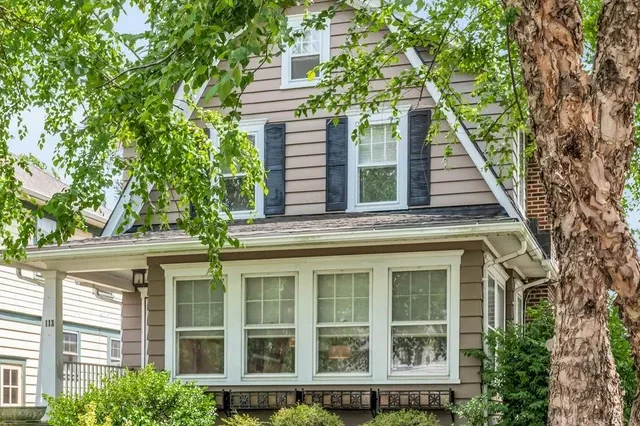 Red Bank, New Jersey:
$645,000 Purchase
Residential