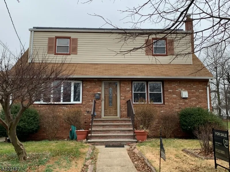 Rahway, New Jersey:
$445,000 Purchase
Residential