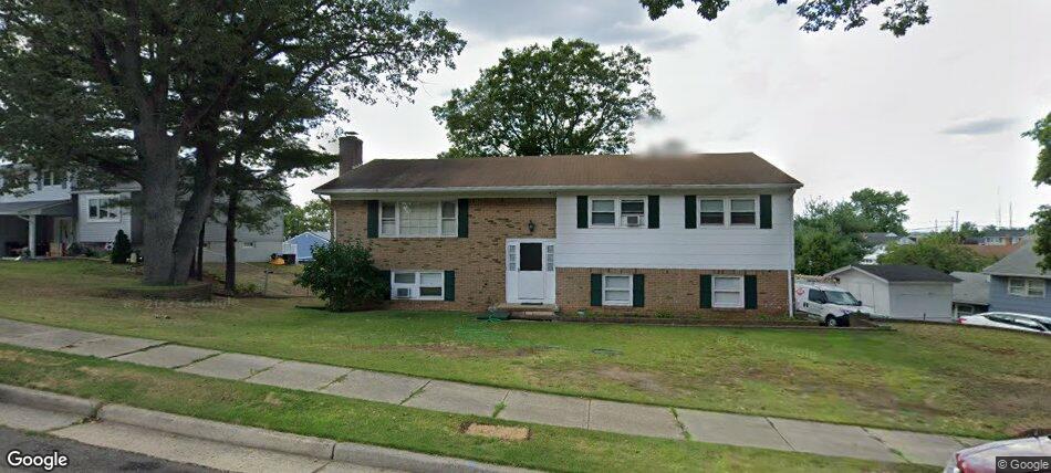 Parlin, New Jersey:
$600,000 Purchase
Residential