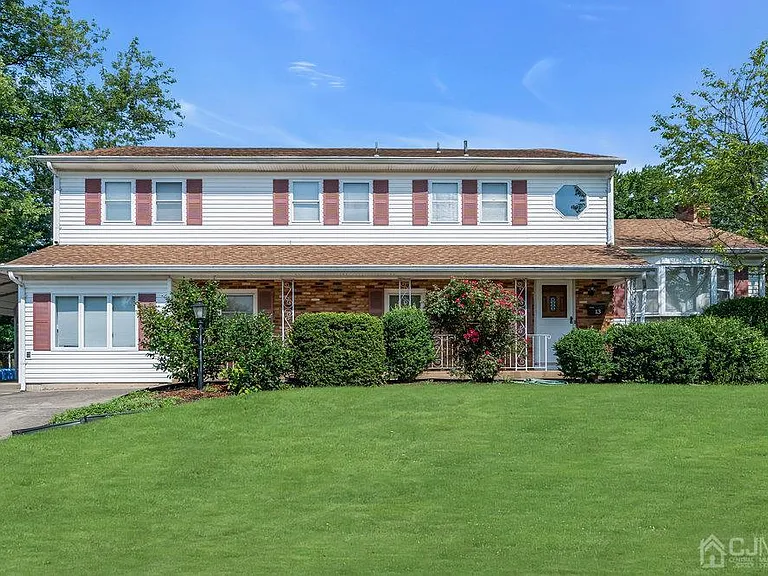 Sayreville, New Jersey:
$750,000 Purchase
Residential