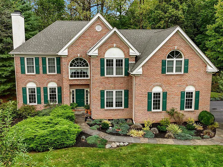 Downingtown, Pennsylvania:
$770,000 Purchase
Residential