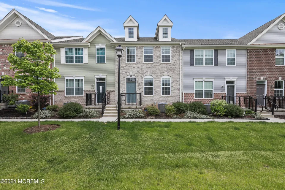 Parlin, New Jersey:
$545,000 Purchase
Residential