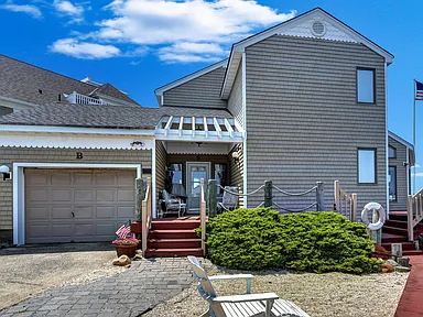 Seaside Park, New Jersey:
$639,900 Purchase
Residential