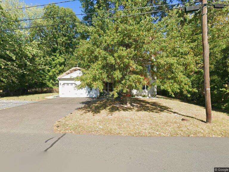 Somerset, New Jersey:
$675,000 Purchase
Residential