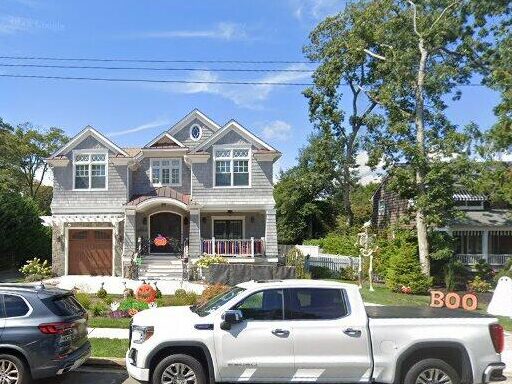 Pt Pleasant Beach, New Jersey:
$800,000 Purchase
Residential