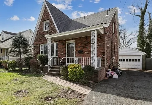 Scotch Plains, New Jersey:
$547,500 Purchase
Commercial