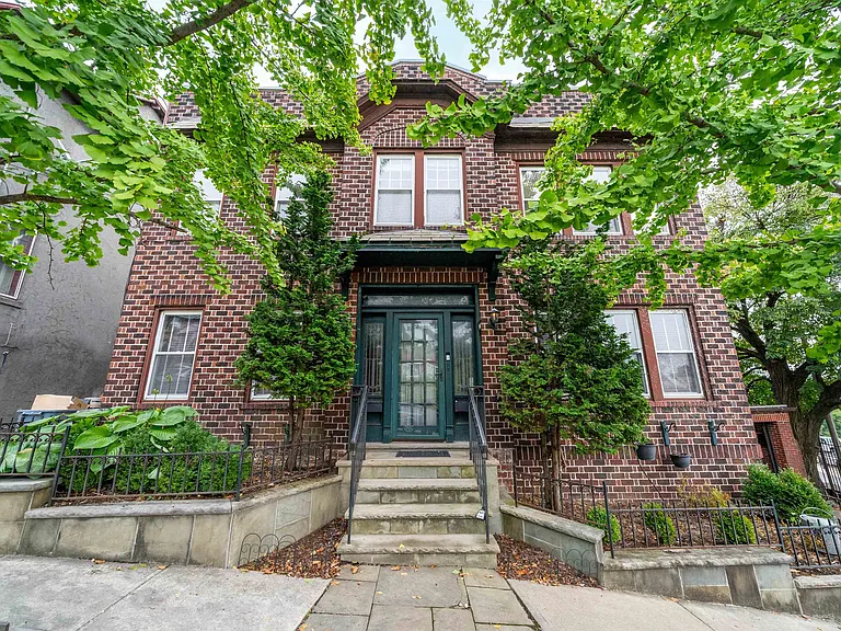 Weehawken, New Jersey:
$1,2405,000 Purchase
Residential