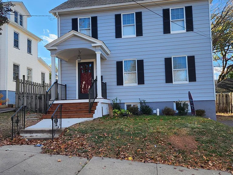 New Brunswick, New Jersey:
$520,000 Purchase
Residential