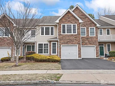 Old Bridge, New Jersey:
$680,000 Purchase
Residential