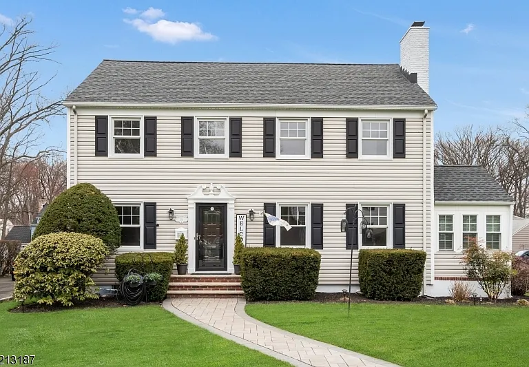 Union, New Jersey:
$650,000 Purchase
Residential