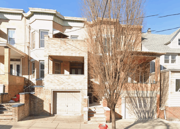 Weehawken, New Jersey:
$950,000 Purchase
Residential