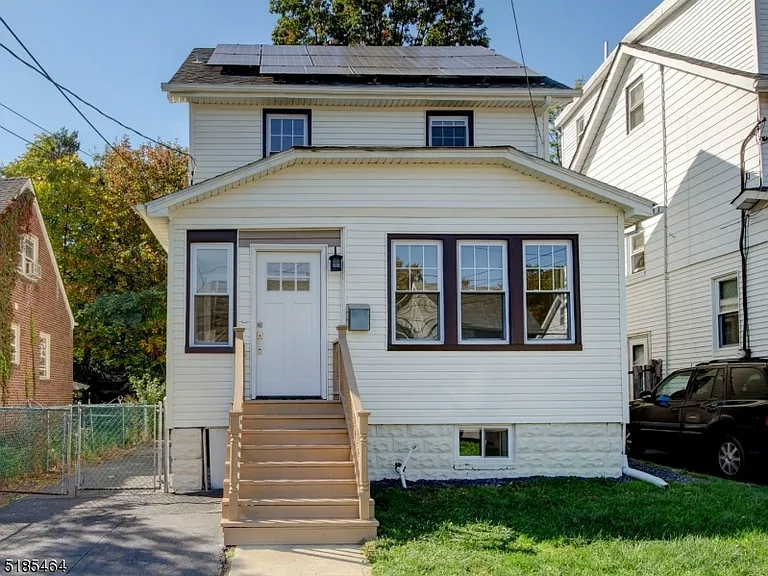Roselle, New Jersey:
$510,000 Purchase
Residential
