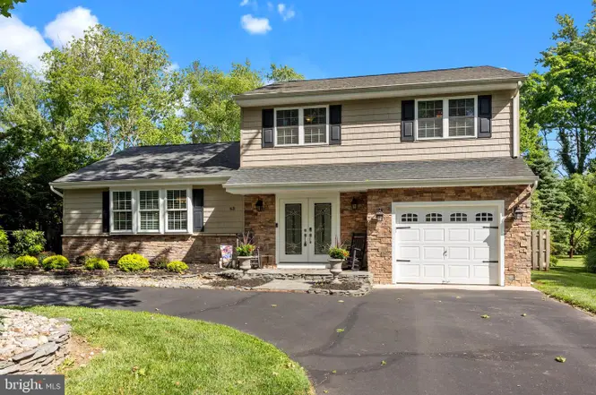 Yardley, Pennsylvania:
$740,000 Purchase
Residential