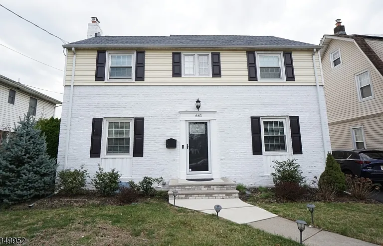 Rahway, New Jersey:
$422,500 Purchase
Residential