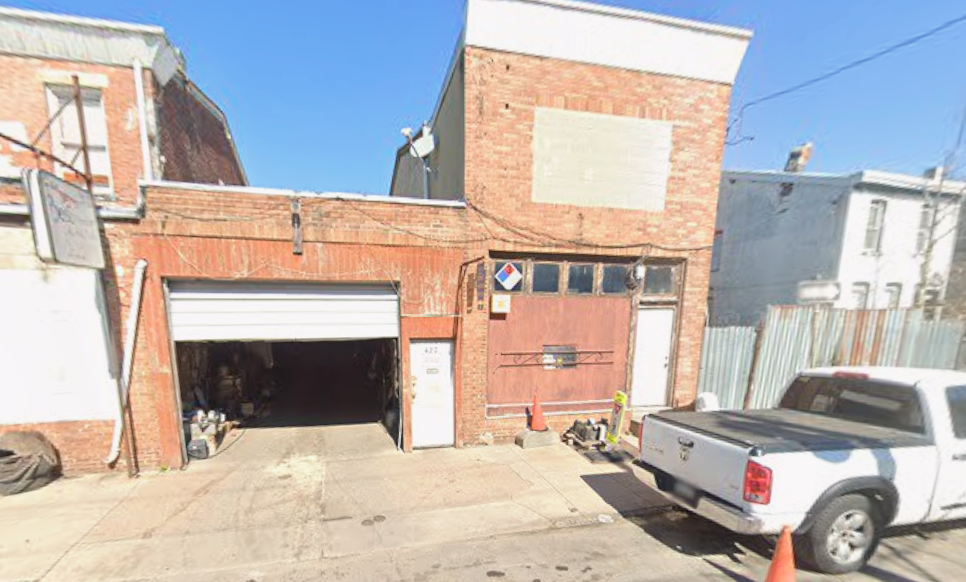 Philadelphia, Pennsylvania:
$375,000 Purchase
Commercial
