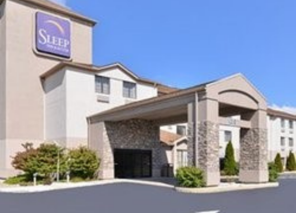 Austinburg, Ohio:
$3,000,000 Purchase
Sleep Inn Hotel