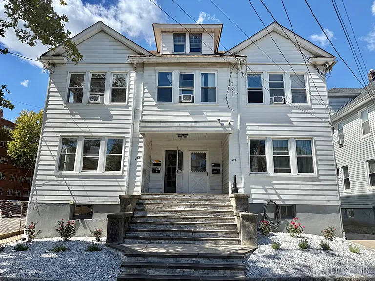 Highland Park, New Jersey: Multifamily Appraisal